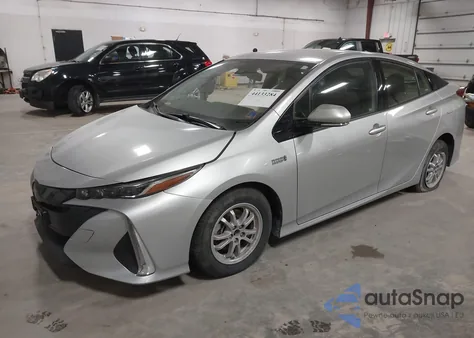 2020 Toyota Prius Prime Le z USA, uszkodzony, nr VIN JTDKARFP3L3157720